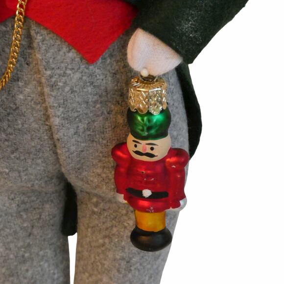 Byers' Choice Christmas Caroler Man with Sheet Music Nutcracker 13" Figurine - Picture 6 of 8